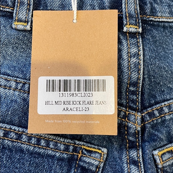Reformation HILL Mid Rise Kick Flare Jeans Araceli-23 Size 23 Blue Denim NWT - Picture 4 of 8
